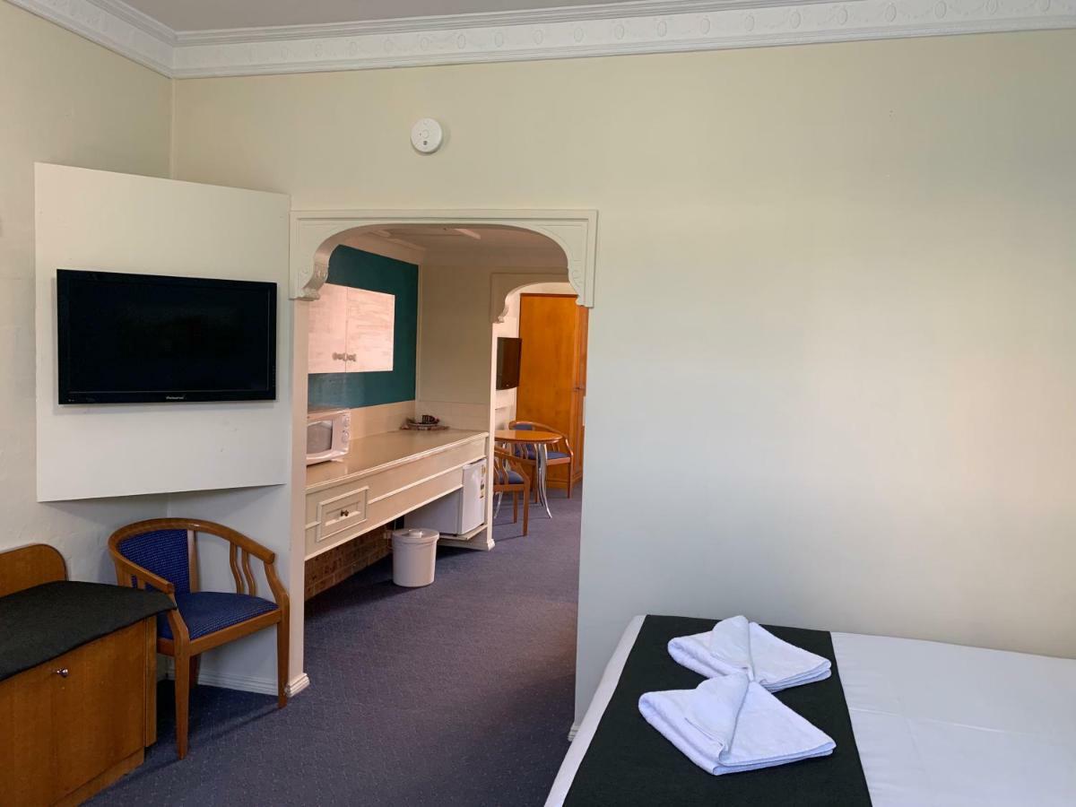 Heritage Motor Inn Goulburn Exteriör bild